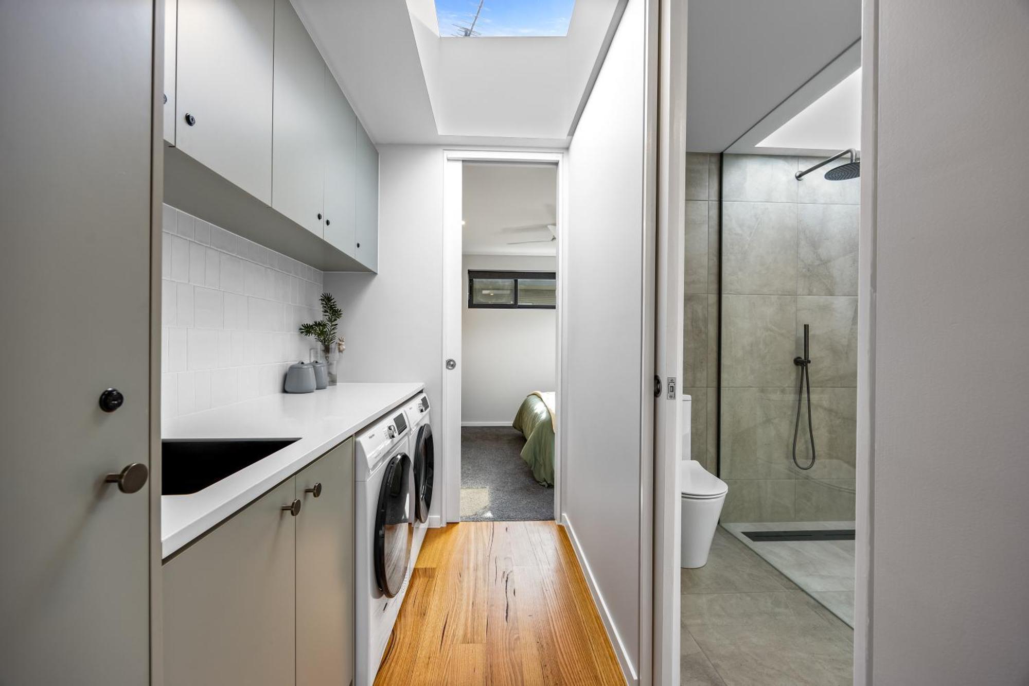 Small Scale - Couples Retreats Halls Gap