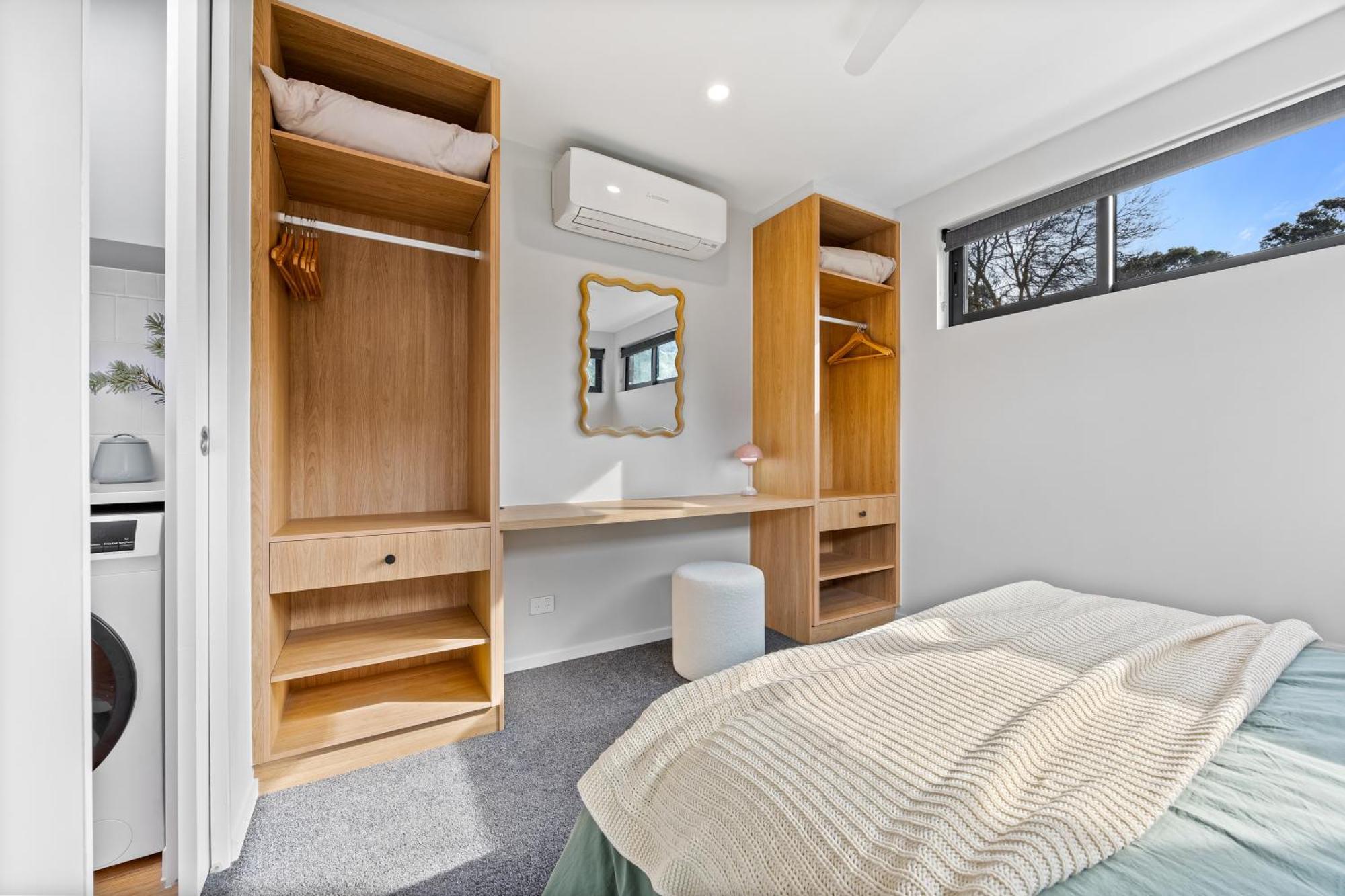 Small Scale - Couples Retreats * Halls Gap
